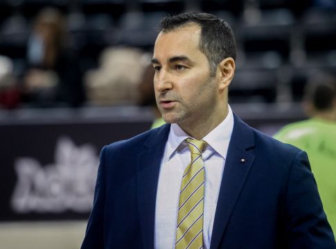 Καμπερίδης : «Δεν αξίζει στην ιστορία και στον κόσμο του Άρη να μην είμαστε στα πλέι οφ»