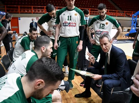 Κάτας: «Τα συνεχόμενα παιχνίδια και οι απουσίες δεν είναι δικαιολογία»