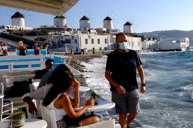 Γρίφος το «Πάσχα στο χωριό» : Γιατί γίνονται όλο και πιο απαισιόδοξοι οι ειδικοί – Τα καλό και το κακό σενάριο