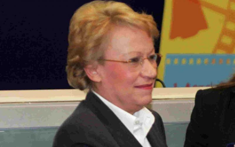 Θλίψη : Πέθανε γνωστή Ελληνίδα δημοσιογράφος, μόλις στα 64 χρόνια της