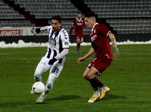 Μουνιέ: «Θα μείνω στην Ελλάδα»