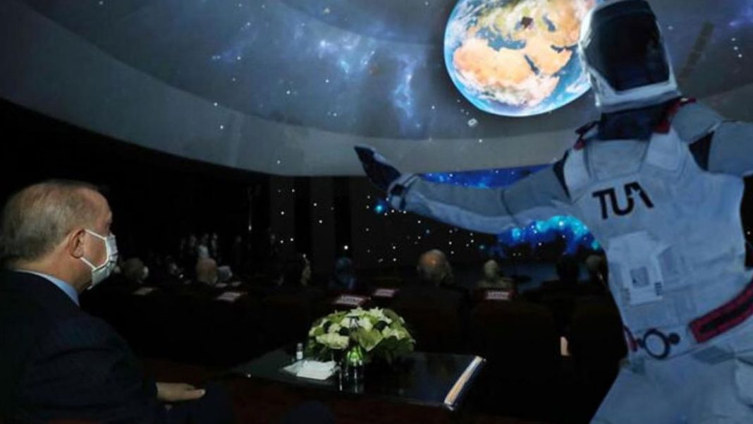 Απίστευτο : Ο Ερντογάν θα γίνει αστροναύτης για να κατακτήσει το διάστημα με… ρωσικό όχημα