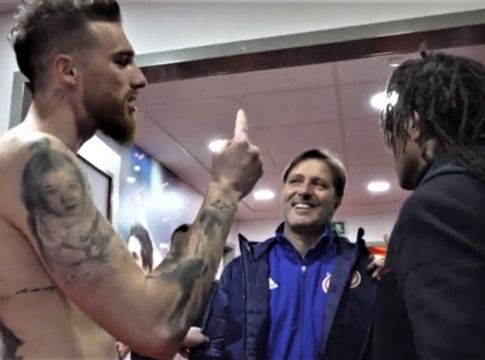 «Λύγισε» από την πίεση ο Μαρτίνς – Νίκησαν οι παίκτες…