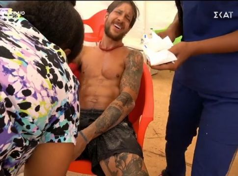 Survivor : Δείτε τον σοκαριστικό τραυματισμό του Ηλία Μπόγδανου – Έφυγε με το ασθενοφόρο (vid)