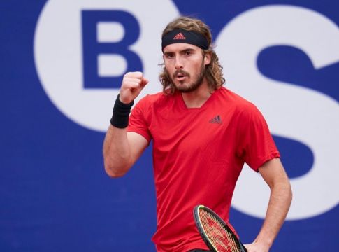 Μπρέικ με το… καλημέρα από τον Τσιτσιπά (vid)