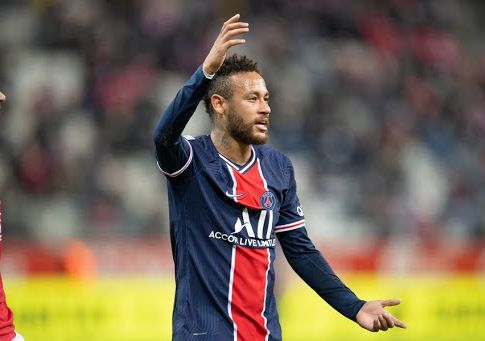 Νεϊμάρ : Η Παρί Σεν Ζερμέν πιέζει για υπογραφές πριν τον ημιτελικό με τη Σίτι