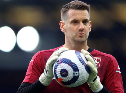 «Συμφώνησε με τη Μάντσεστερ Γιουνάιτεντ ο Χίτον»