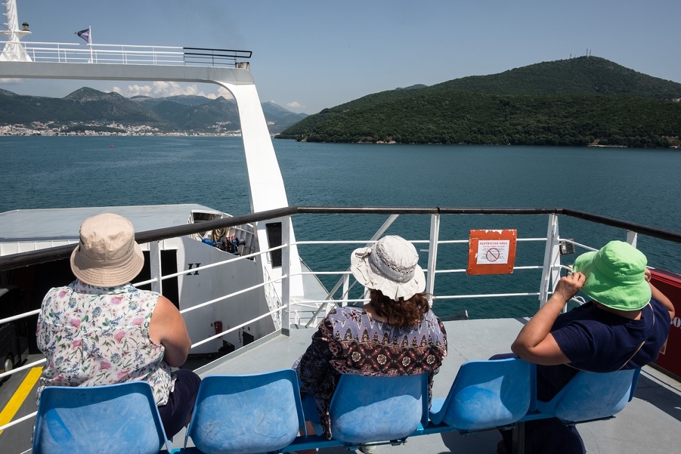 Πως θα ταξιδεύουμε από τις 14 Μαΐου σε νησιά και ηπειρωτική χώρα – Τι θα γίνει με το ωράριο κυκλοφορίας