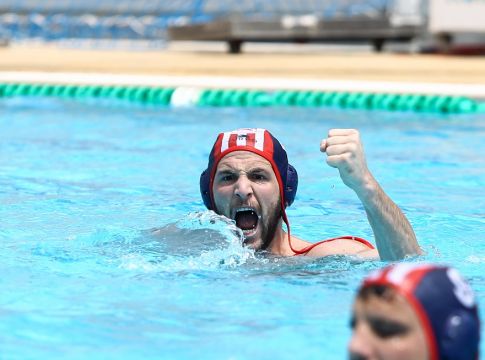 Πέρασε στους τελικούς ο Ολυμπιακός (15-10)