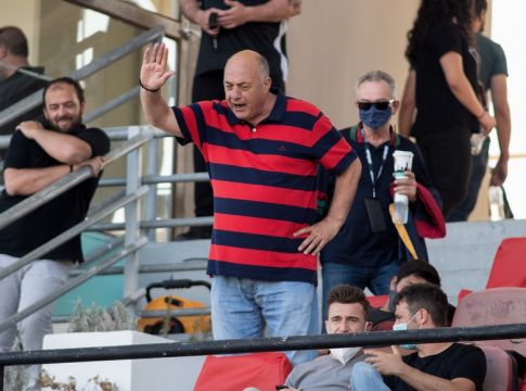 Μπέος: «Μ@λ@κ@ς ο Δουβίκας, να κλειστούμε σε ένα δωμάτιο με τον Κούγια»