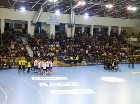 Τελικός… COVID free: Εκατοντάδες οπαδοί της ΑΕΚ στον τελικό με την Ίνσταντς (vid)