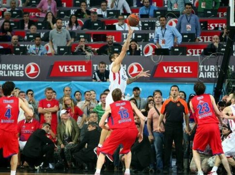 H Euroleague θυμήθηκε το καλάθι του Πρίντεζη και το έπος της Πόλης (vid)