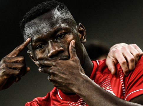 Η ιδιαίτερη πρόταση της Νάπολι για Καμαρά – Την απέρριψε ο Ολυμπιακός