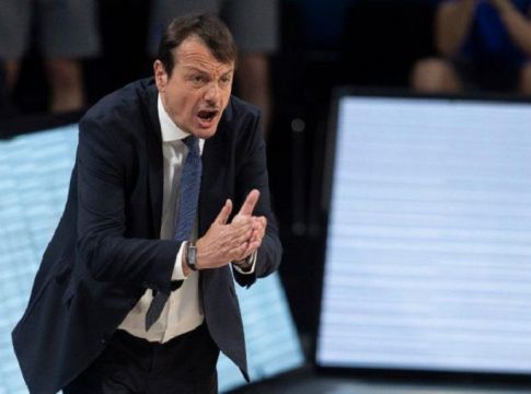 Τα «έψαλε» σε Μίσιτς, Σίνγκλετον ο Αταμάν