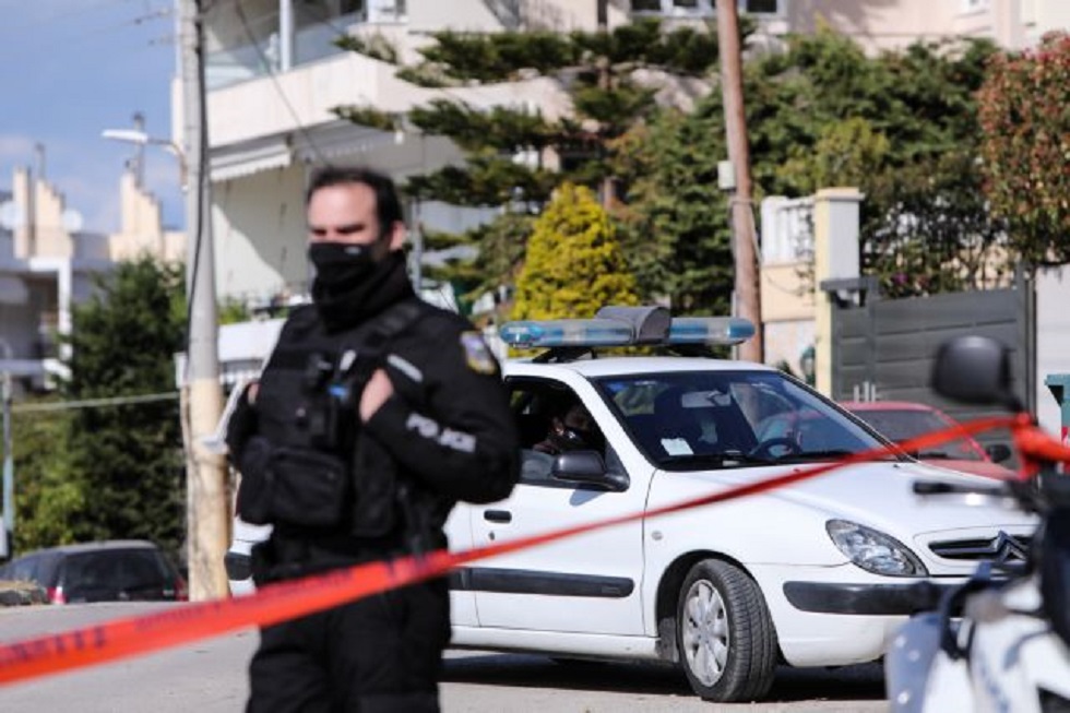 Εκλεψε από ηλικιωμένη γυναίκα μέχρι και τη βέρα της