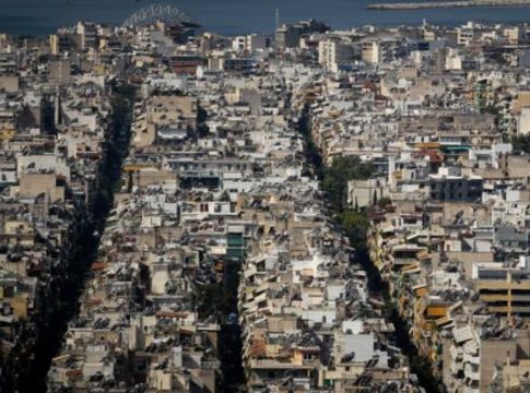 Ποιοι απαλλάσσονται από τα ενοίκια του Ιουνίου – Για ποιους «παγώνουν» οι πλειστηριασμοί για ένα μήνα
