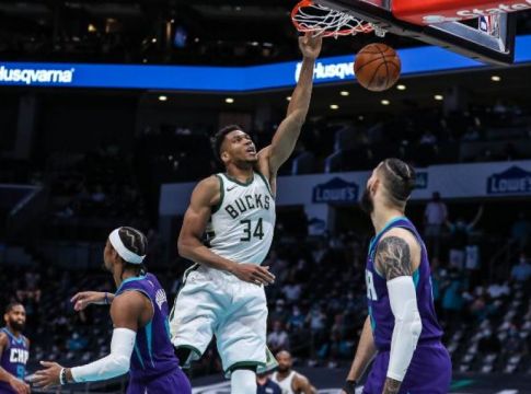 Επιστρέφει με Νετς ο Αντετοκούνμπο (pic)