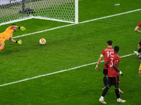 Ο Καβάνι ισοφαρίζει για τη Μάντσεστερ Γιουνάιτεντ (vids)