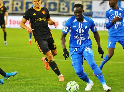 Εξετάζει Μουσά Τζιτέ η ΑΕΚ