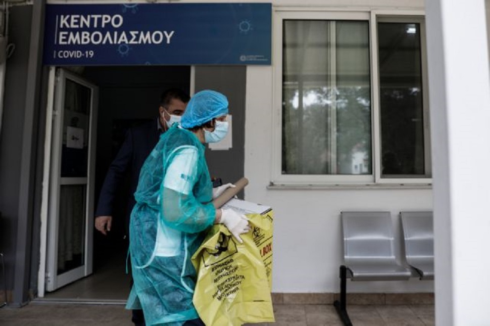 Όλες οι παρενέργειες των εμβολίων κατά του κορωνοϊού – 557 σοβαρές επιπλοκές μέχρι μέσα Απριλίου (vid)