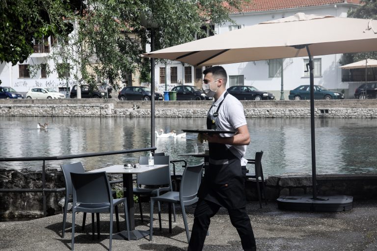 Αναστολή συμβάσεων: Προθεσμίες υποβολής δηλώσεων εργαζομένων για τον Μάιο