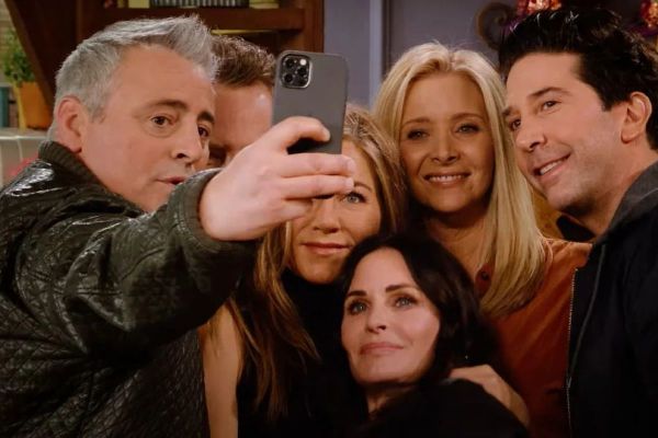 Friends: Το reunion της θρυλικής σειράς που άργησε 17 χρόνια