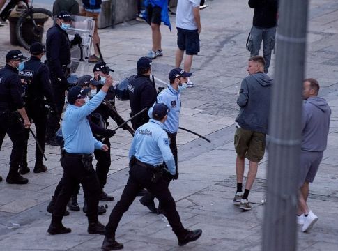 Επεισόδια ανάμεσα σε αστυνομία και οπαδούς Σίτι και Τσέλσι (pics & vid)