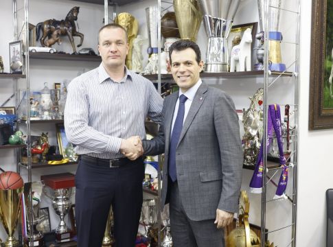 Βατούτιν – «Δεν υπάρχει καλύτερος προπονητής από τον Ιτούδη στην αγορά»