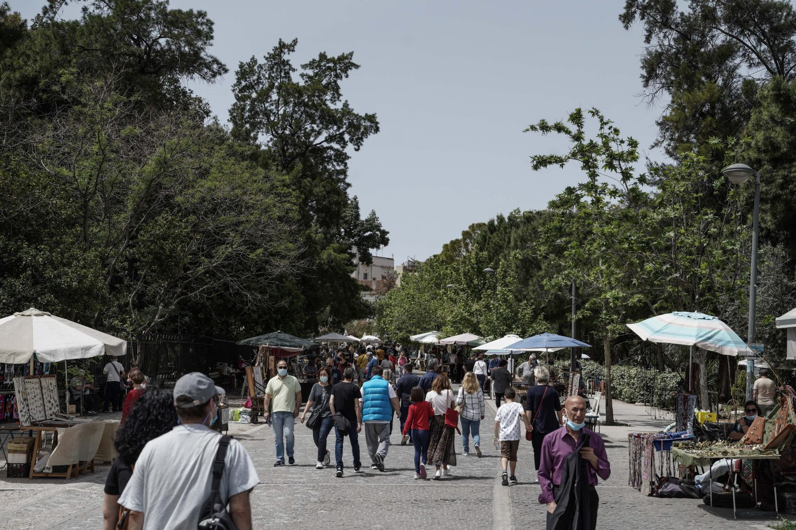 Οι τρεις ανατροπές που αλλάζουν τα πάντα στη ζωή μας – Τι θα ισχύσει με SMS, απαγόρευση κυκλοφορίας και μουσική στην εστίαση