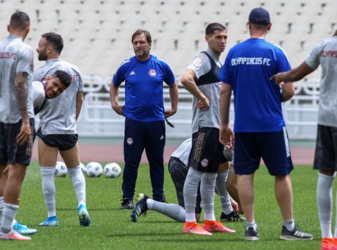 Με 27 παίκτες στον τελικό ο Ολυμπιακός – Κανονικά ο Σωκράτης