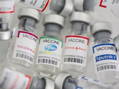 Διεθνής πίεση να αρθούν οι πατέντες μπροστά στον υγειονομικό Αρμαγεδδώνα