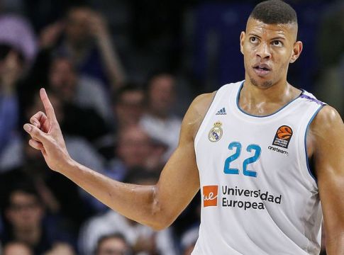 Ταβάρες: «Πολύ αστείος τύπος ο Λεμπρόν, θέλω να μείνω για πολύ καιρό στη Ρεάλ»