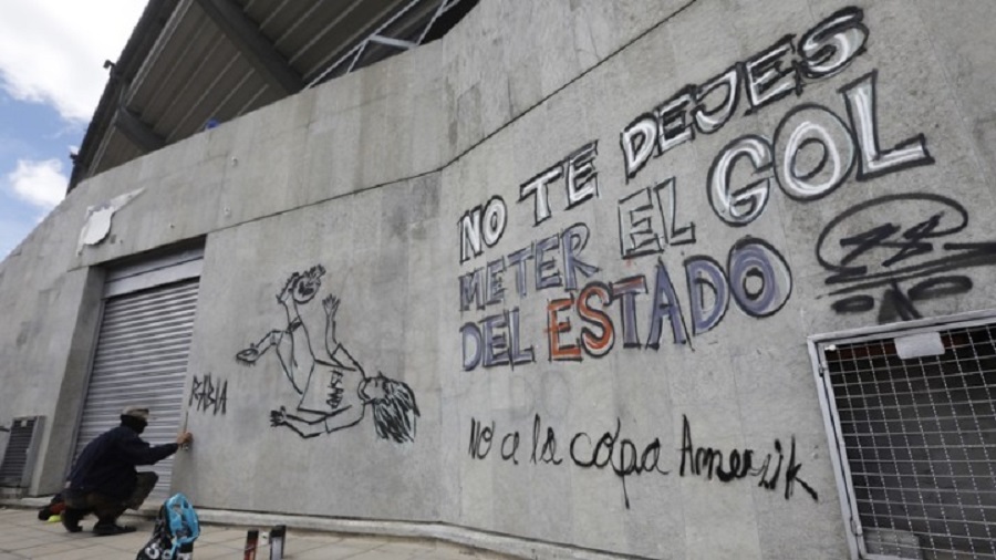 Αντιδράσεις στην Κολομβία: «Μην αφήσετε το κράτος να σκοράρει. Όχι στο Copa America»