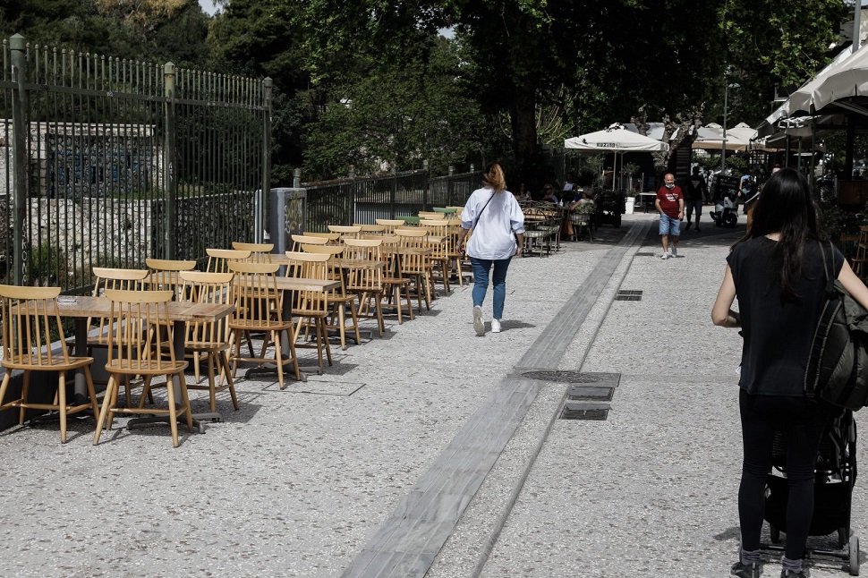 Κορωνοϊός: «Βράζει» η Αττική με 1.245 νέα κρούσματα – Η κατανομή στο Λεκανοπέδιο