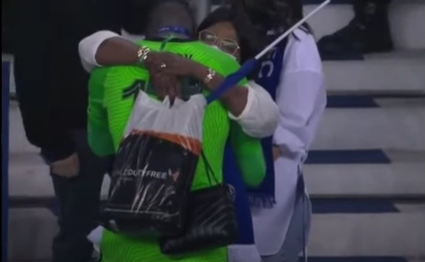 Champions League: O Mεντί έκλαιγε στην αγκαλιά της μητέρας του (vid)