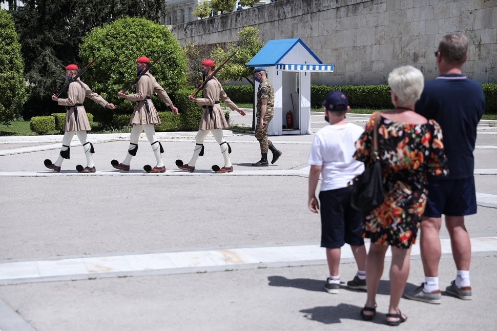 Κορωνοϊός: Πού εντοπίζονται τα 2.461 κρούσματα – Δείτε αναλυτικά τον χάρτη της διασποράς