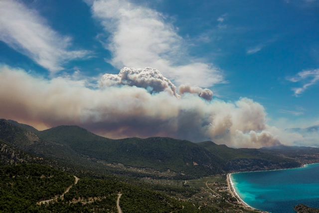 Φούντωσε νέο μέτωπο στην Κορινθία: Ενεργοποιήθηκε ξανά το 112 – Εκκενώνεται οικισμός