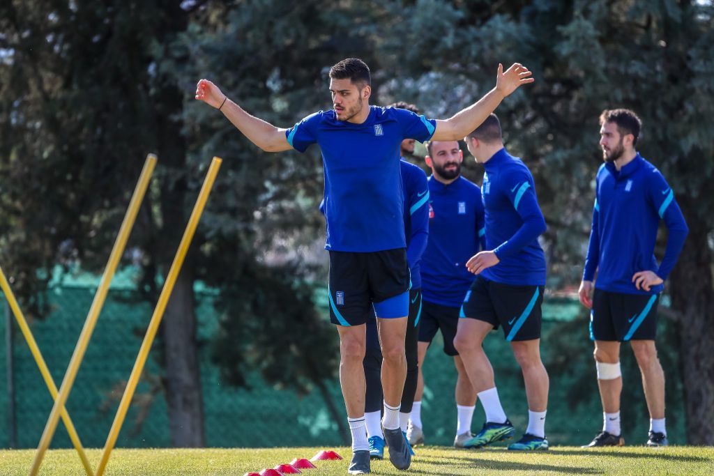 Αποθέωση για Μαυροπάνο από τους φιλάθλους της Άρσεναλ: «Έβαλε στην τσέπη του τον Χάαλαντ» (pics)