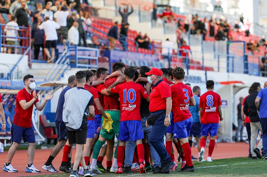 Στο χείλος του γκρεμού ο Πανιώνιος, απειλείται με αφανισμό