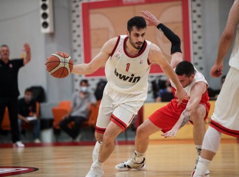 LIVE: Ολυμπιακός – Πανερυθραϊκός 80-55 (Τελικό)