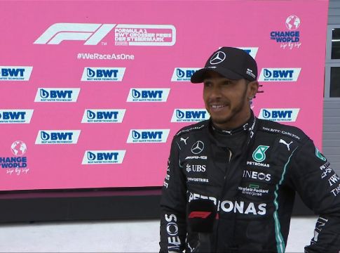 Χάμιλτον: «Πρέπει να συνεχίσουμε να πιέζουμε»