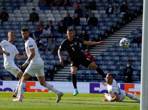 Κροατία-Τσεχία: Η γκολάρα του Περίσιτς για το 1-1 (vid)