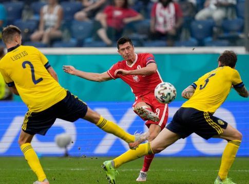Σουηδία – Πολωνία: Το 2-0 του Φόρσμπεργκ και η απάντηση του Λέβα (vids)