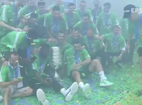 Λαύριο-Παναθηναϊκός: Η απονομή και οι πανηγυρισμοί των «πράσινων» (vids)