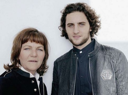 Η μητέρα του Ραμπιό πλακώθηκε με συγγενείς Γάλλων διεθνών