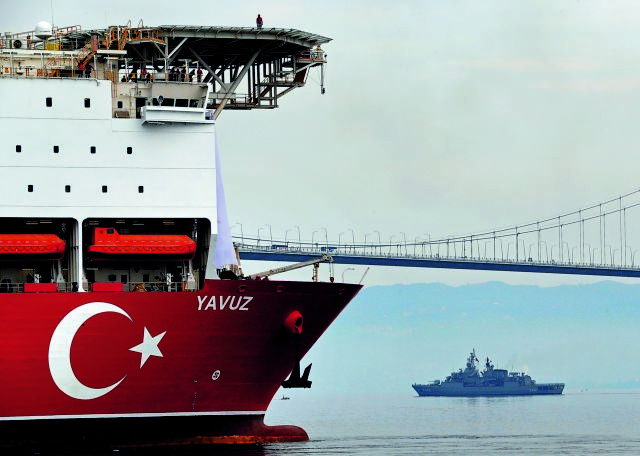 Απειλές Ερντογάν: Προανήγγειλε την έξοδο του Γιαβούζ στη Μεσόγειο – «Με τα πλοία μας κάνουμε ό,τι θέλουμε»