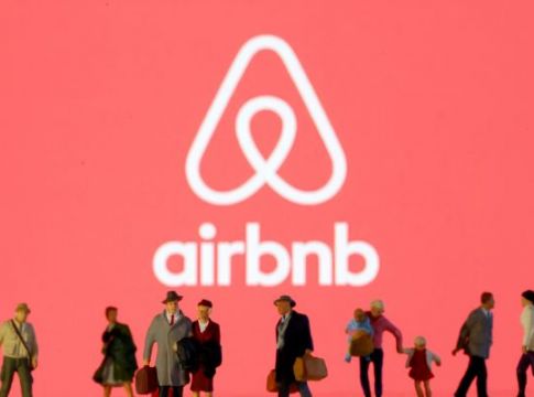 Airbnb: Έκρηξη στις κρατήσεις μετά το lockdown – Οι περιοχές με τη μεγαλύτερη ζήτηση