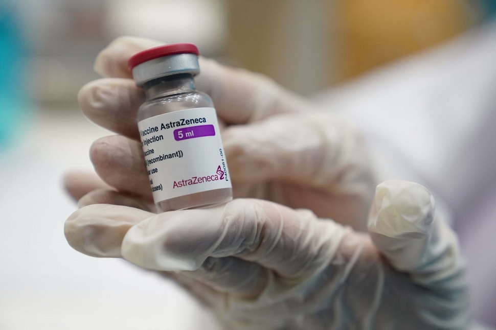 Εμβόλιο: Τι θα γίνει με όσους έχουν ραντεβού για την πρώτη δόση με Astrazeneca και είναι κάτω των 60