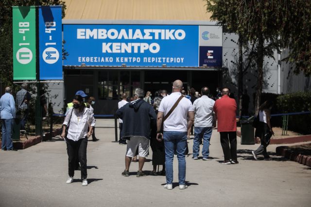 Εμβολιασμοί: Ο ρυθμός δεν πρέπει να μειωθεί – Στόχος να είμαστε έτοιμοι πριν τον χειμώνα