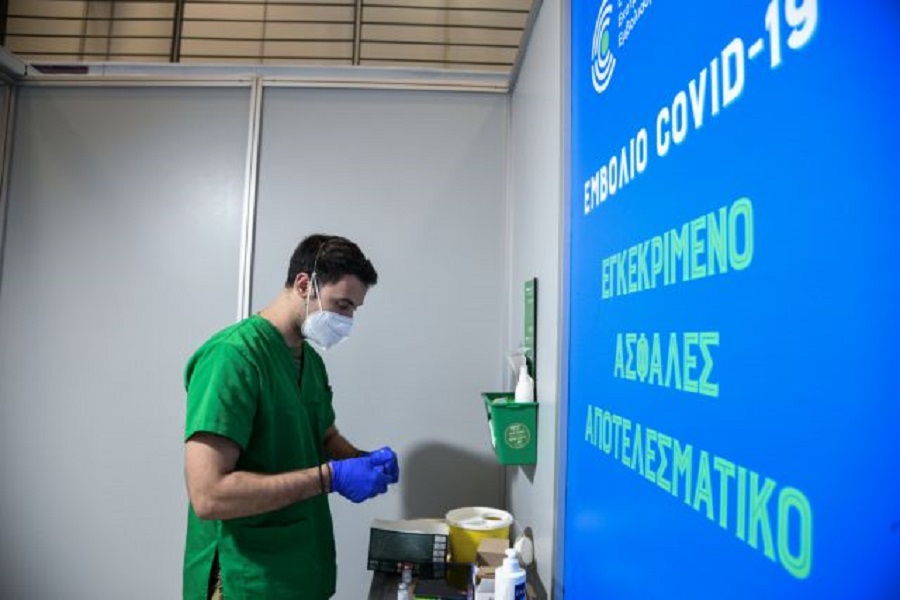 Τι πιστεύουν οι πολίτες για την υποχρεωτικότητα του εμβολιασμού – Που αποδίδουν ευθύνες για την ύπαρξη αρνητών